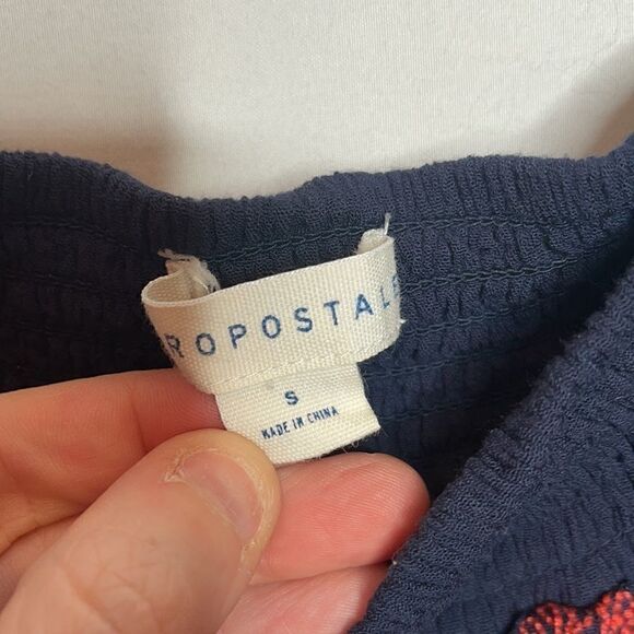 Aeoropostle Navy/Red Embroidered off The Shoulder Dress. Size Small. - Picture 5 of 8